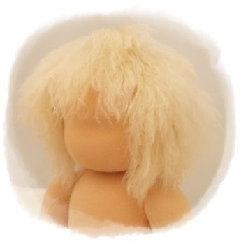 Teil 3/4: Gr 54cm Puppenhaare aus Mohairfellgewebe STROHBLOND/Haarlänge 7cm