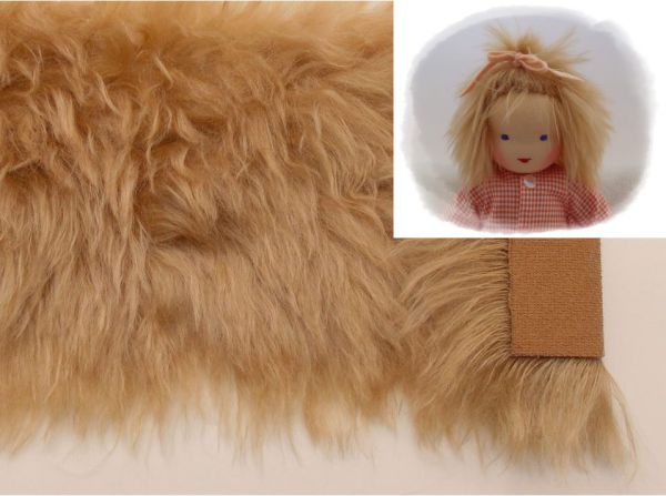 Fellstück aus Mohairfellgewebe Farbe: dunkelblond (Haarlänge 7cm)